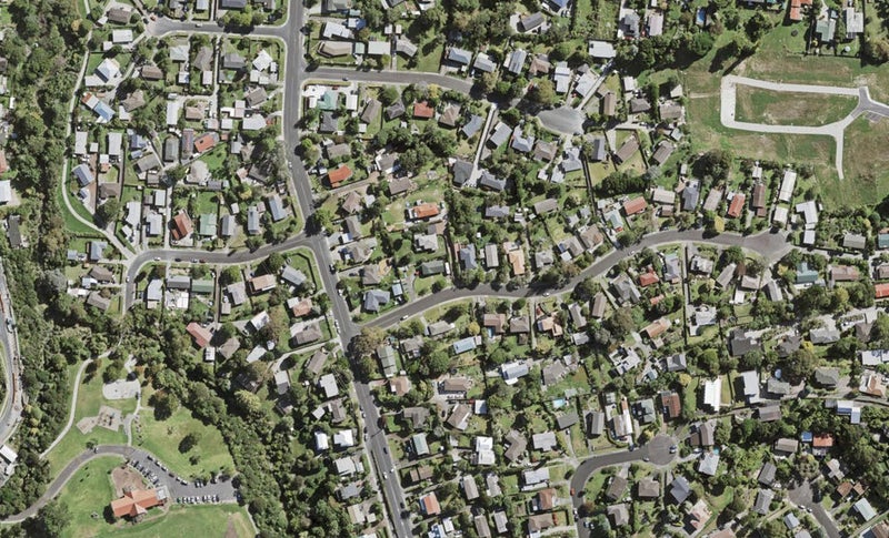 2D Terra Nova Street, Glen Eden, Auckland - Carousel 1