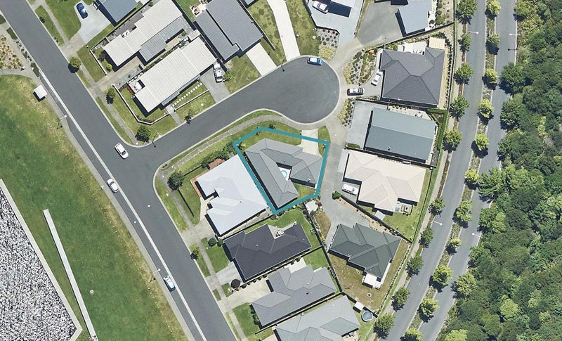 4 Furl Close, Pyes Pa, Tauranga - Carousel 1