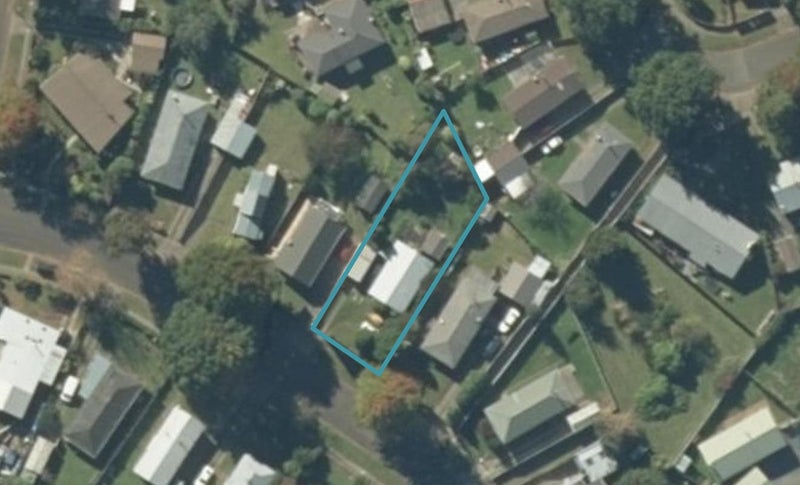 12 Poihaere Street, Turangi - Carousel 1