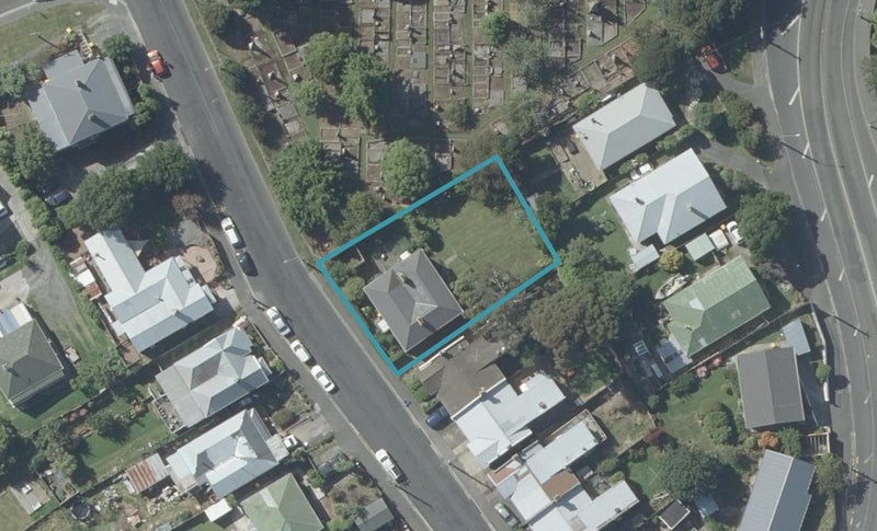 20 Eglinton Road, The Glen, Dunedin - Carousel 1