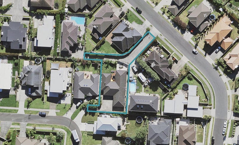 18 Lemon Grove Lane, Greenhithe, Auckland - Carousel 1