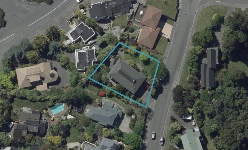 57 Woodside Common, Westmorland, Christchurch - Carousel 1