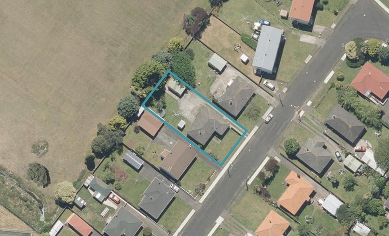 24 Hadfield Crescent, College Estate, Whanganui - Carousel 1