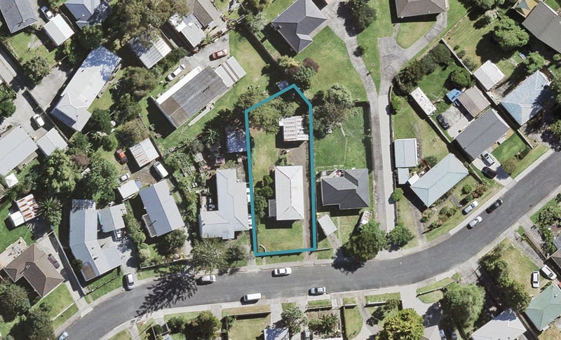 23 Lendic Avenue, Henderson, Auckland - Carousel 1