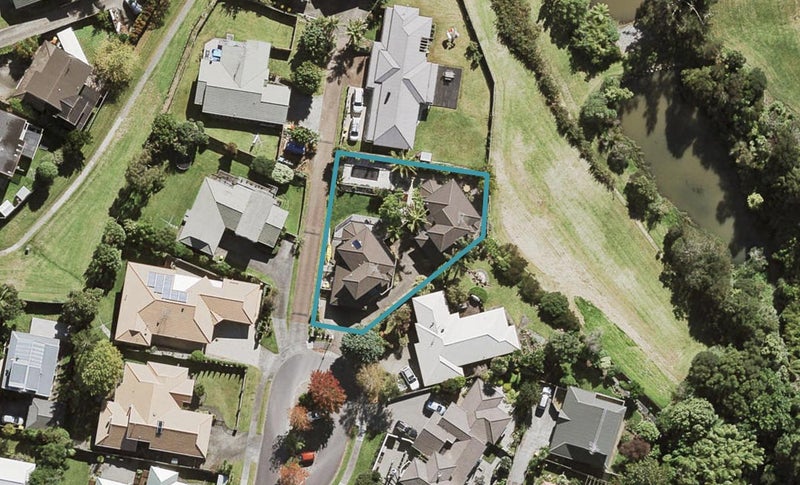1/11 Pelican Lane, Unsworth Heights, Auckland - Carousel 1