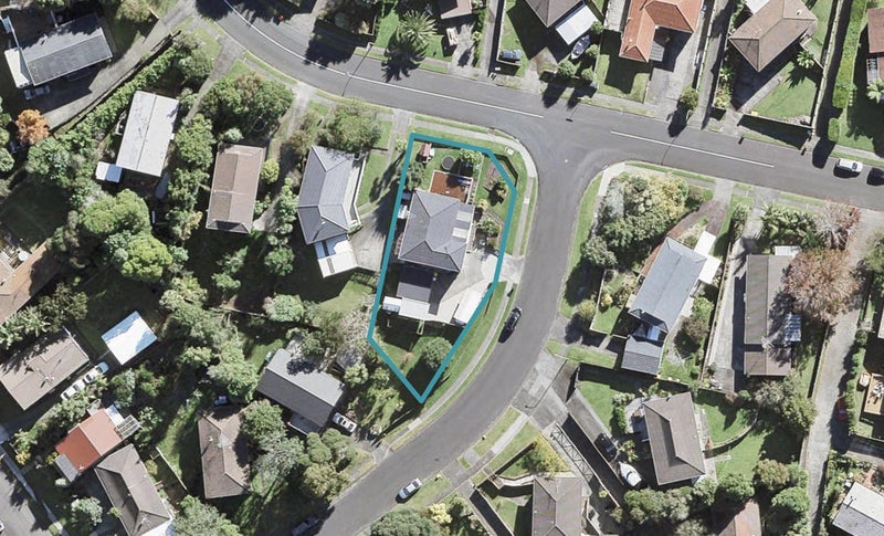 1 Topliss Drive, Torbay, Auckland - Carousel 1