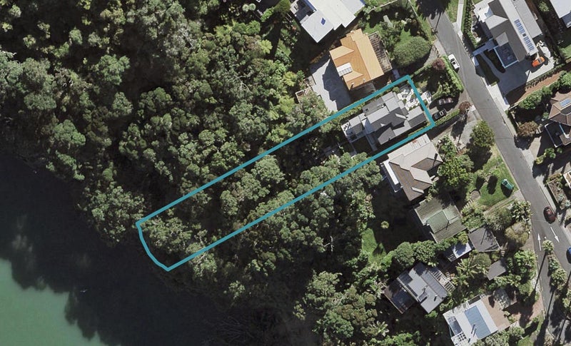 12 Tizard Road, Birkenhead, Auckland - Carousel 1