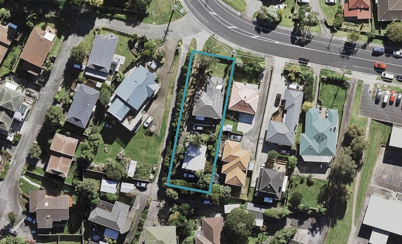 2/73 Chivalry Road, Glenfield, Auckland - Carousel 1