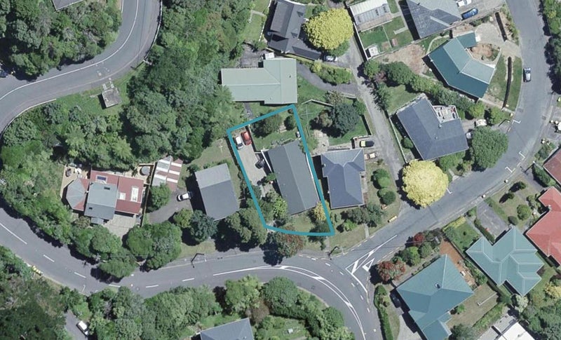 42 Makara Road, Karori, Wellington - Carousel 1