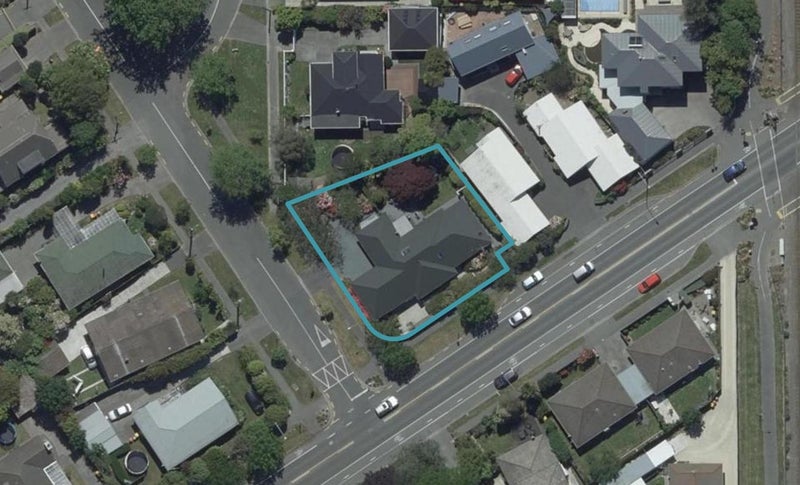 2 Windermere Road, Papanui, Christchurch - Carousel 1