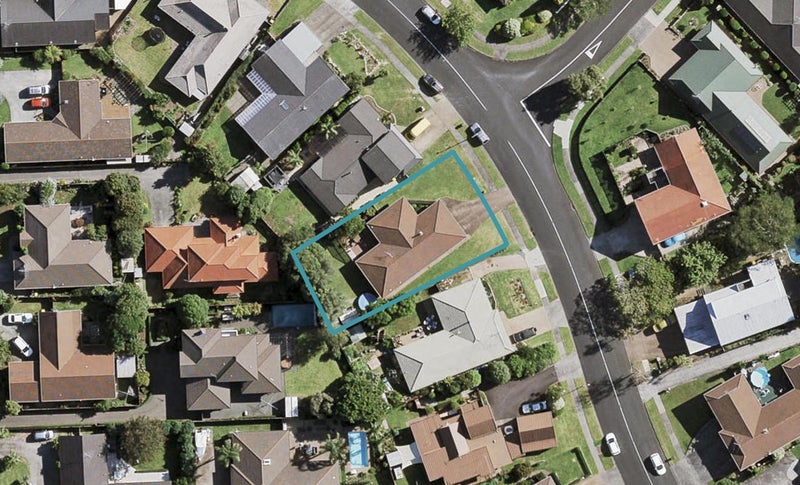 42 Rushgreen Avenue, Pahurehure, Papakura - Carousel 1