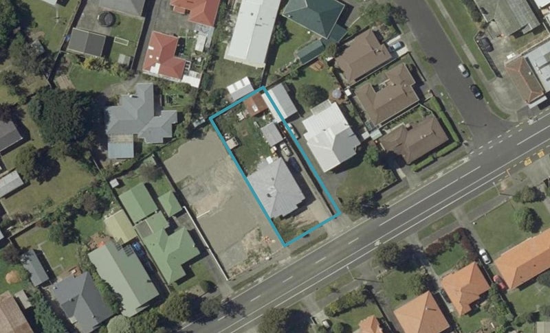 261 College Street, West End, Palmerston North - Carousel 1