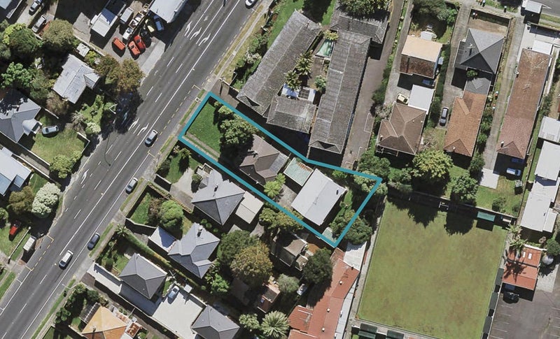 4 Hillsborough Road, Hillsborough, Auckland - Carousel 1