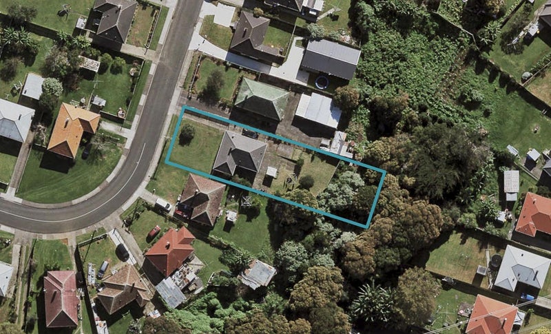 16 Firth Crescent, Otara, Auckland - Carousel 1