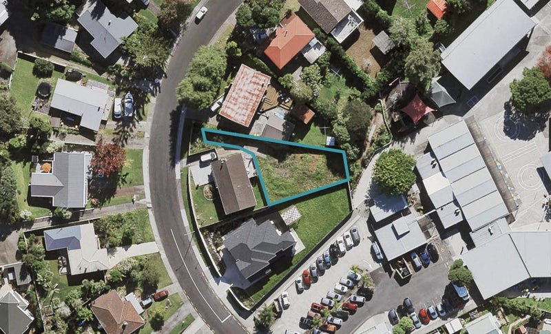 21A Compton Street, Hillcrest, Auckland - Carousel 1