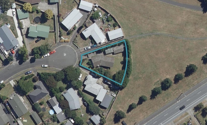 20 Katherine Place, Melville, Hamilton - Carousel 1