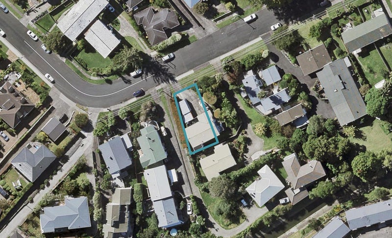 30C Wolsley Avenue, Milford, Auckland - Carousel 1