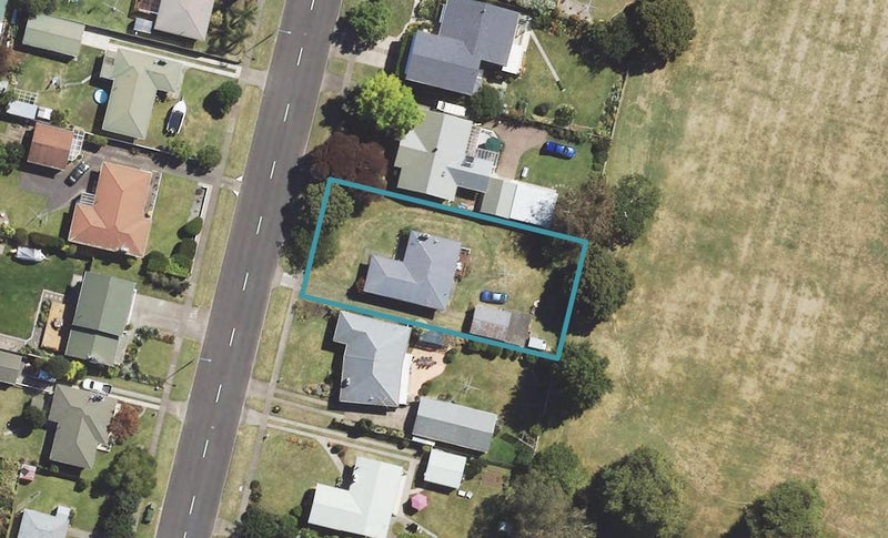 1056 Aberdeen Road, Te Hapara, Gisborne - Carousel 1