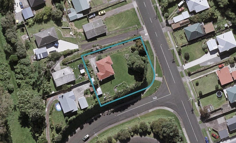 34 Seaview Road, Marfell, New Plymouth - Carousel 1