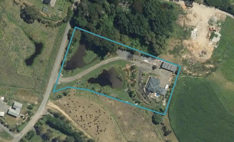 71 Takapu Road, Manakau, Levin - Carousel 1