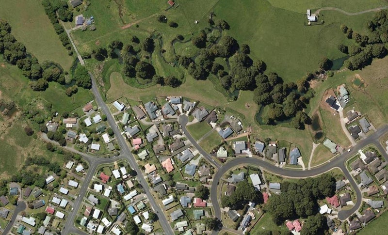 14 Daviot Place, Kamo, Whangarei - Carousel 1