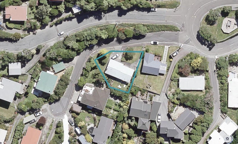 2 Taku Matenga Grove, Korokoro, Lower Hutt - Carousel 1