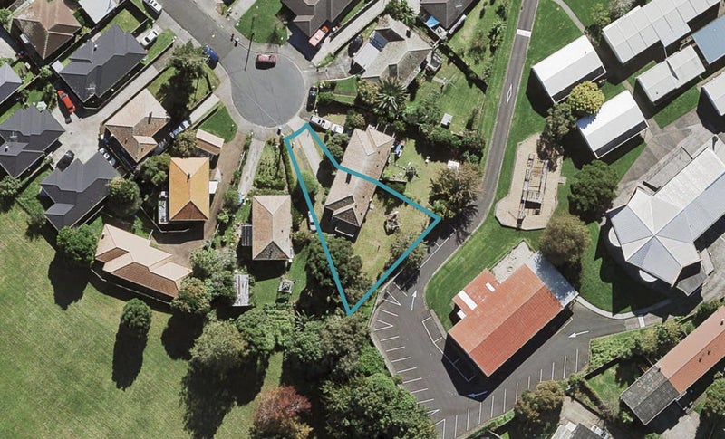9 Baxter Street, Mount Roskill, Auckland - Carousel 1
