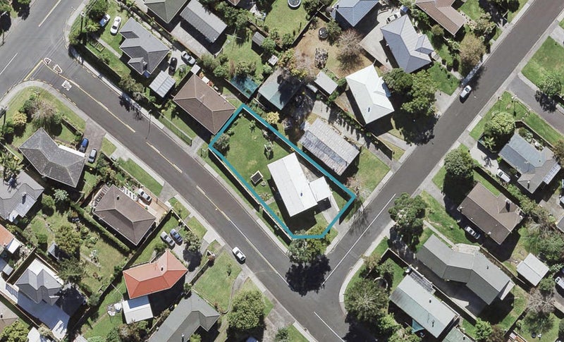 4 Addison Drive, Glendene, Auckland - Carousel 1