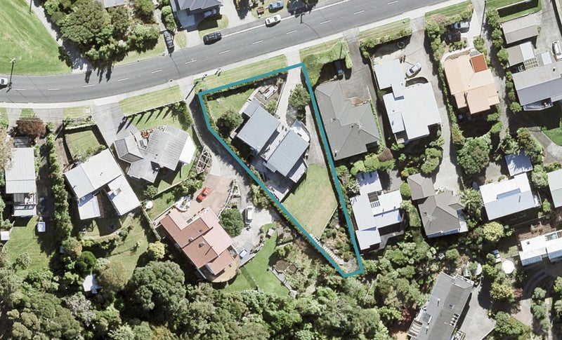 48 Wade River Road, Stanmore Bay, Whangaparaoa - Carousel 1
