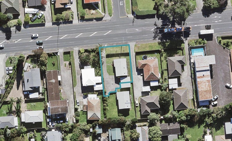 3168 Great North Road, New Lynn, Auckland - Carousel 1