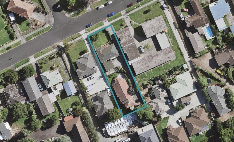1/11 Arthur Road, Hillpark, Auckland - Carousel 1