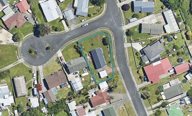 2 Urquhart Place, Fairy Springs, Rotorua - Carousel 1