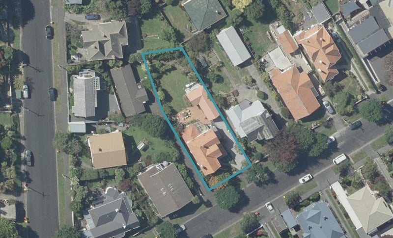 20 Hobson Street, Saint Clair, Dunedin - Carousel 1