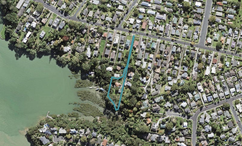 49A Beach Haven Road, Beach Haven, Auckland - Carousel 1