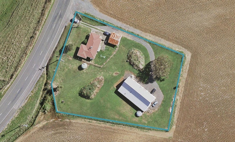 1951 Buckland Road, Buckland - Carousel 1