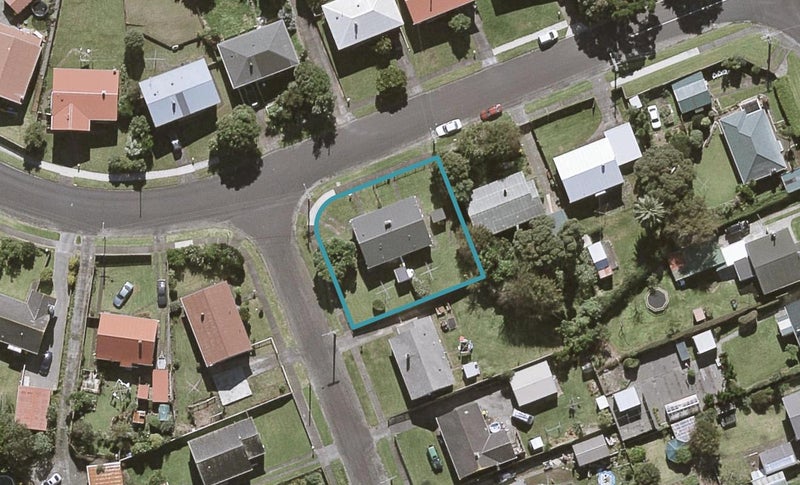 7 Marama Crescent, Spotswood, New Plymouth - Carousel 1