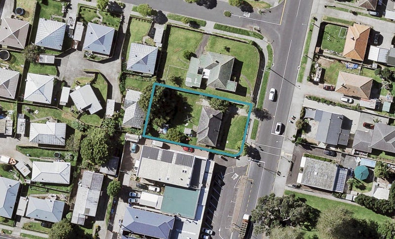 125 Elstree Avenue, Point England, Auckland - Carousel 1