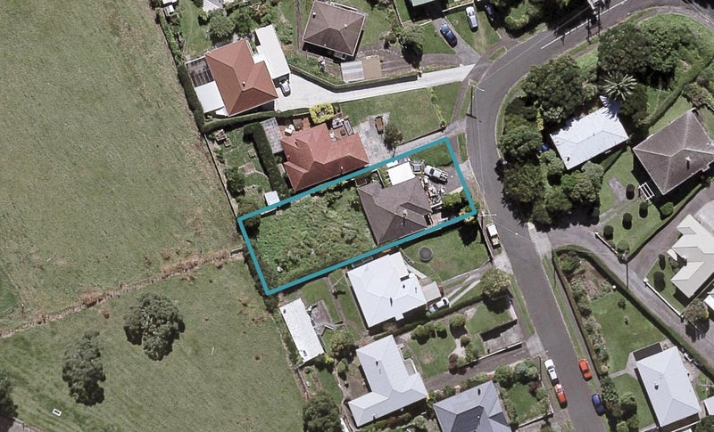 8 Havelock Place, Blagdon, New Plymouth - Carousel 1