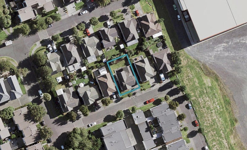17 Zabeel Crescent, Takanini, Auckland - Carousel 1