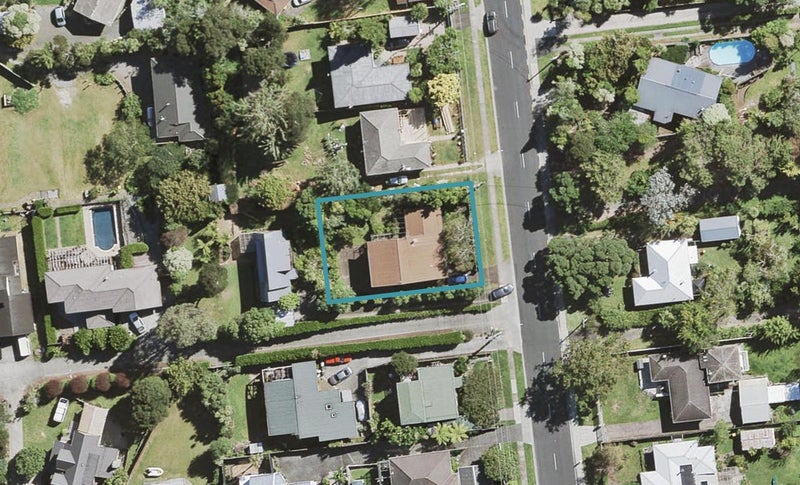 55 Konini Road, Titirangi, Auckland - Carousel 1