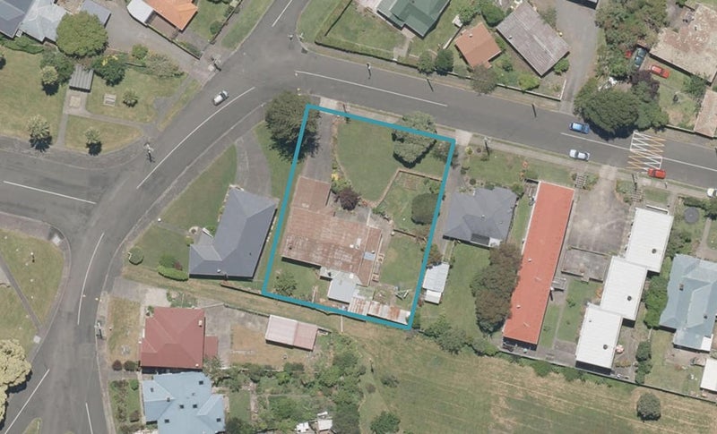 2 Durie Street, Durie Hill, Whanganui - Carousel 1
