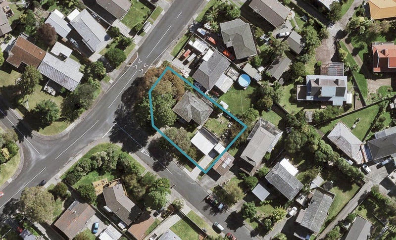 26 Waari Avenue, Sunnyvale, Auckland - Carousel 1