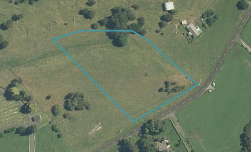 37 Old Reservoir Road, PAEROA - Carousel 1