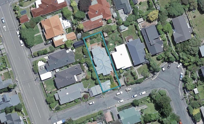 24 Newcombe Crescent, Karori, Wellington - Carousel 1