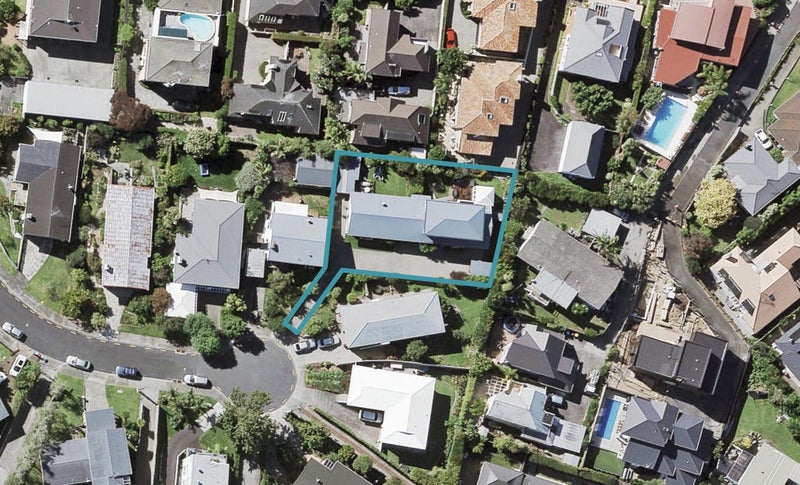 2/12 Piccadilly Place, Kohimarama, Auckland - Carousel 1
