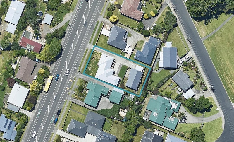 1124 Cameron Road, Gate Pa, Tauranga - Carousel 1