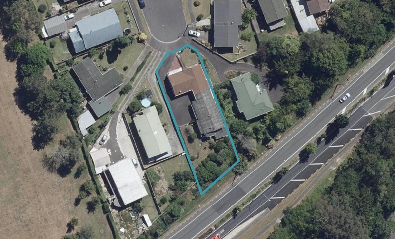 1A Regent Street, Silverdale, Hamilton - Carousel 1