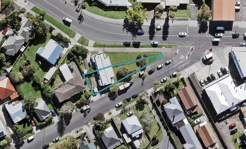 9 Elm Street, Avondale, Auckland - Carousel 1