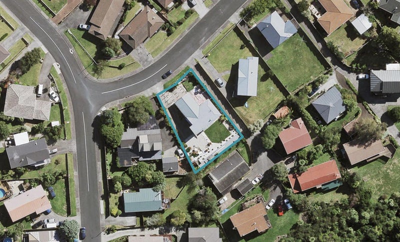1 Miriam Corban Heights, Henderson, Auckland - Carousel 1