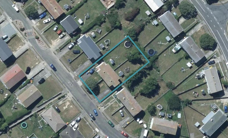 37 Kaituna Street, Waitangirua, Porirua - Carousel 1